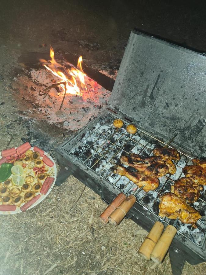 אלמורה The Buransh Inn מראה חיצוני תמונה